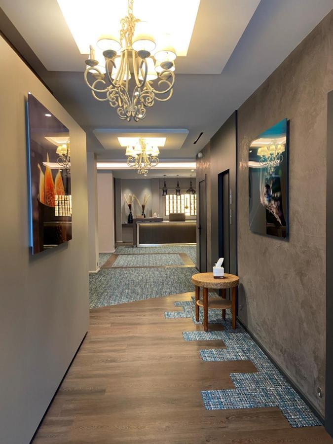 Nouvel Hotel Du Commerce Castellane Eksteriør billede