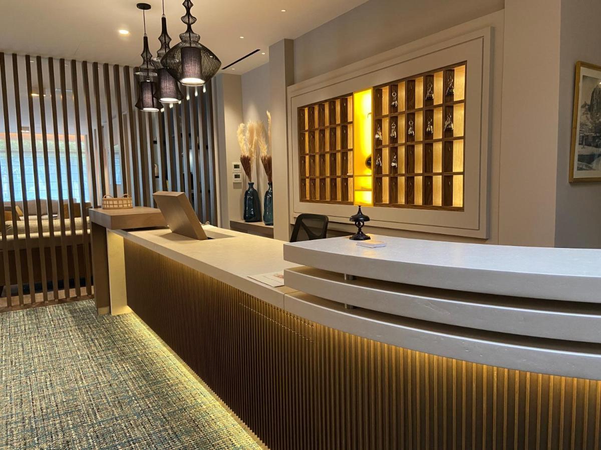 Nouvel Hotel Du Commerce Castellane Eksteriør billede