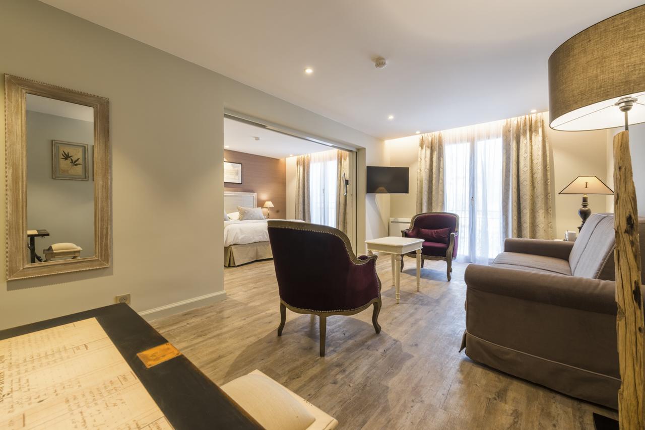 Nouvel Hotel Du Commerce Castellane Eksteriør billede